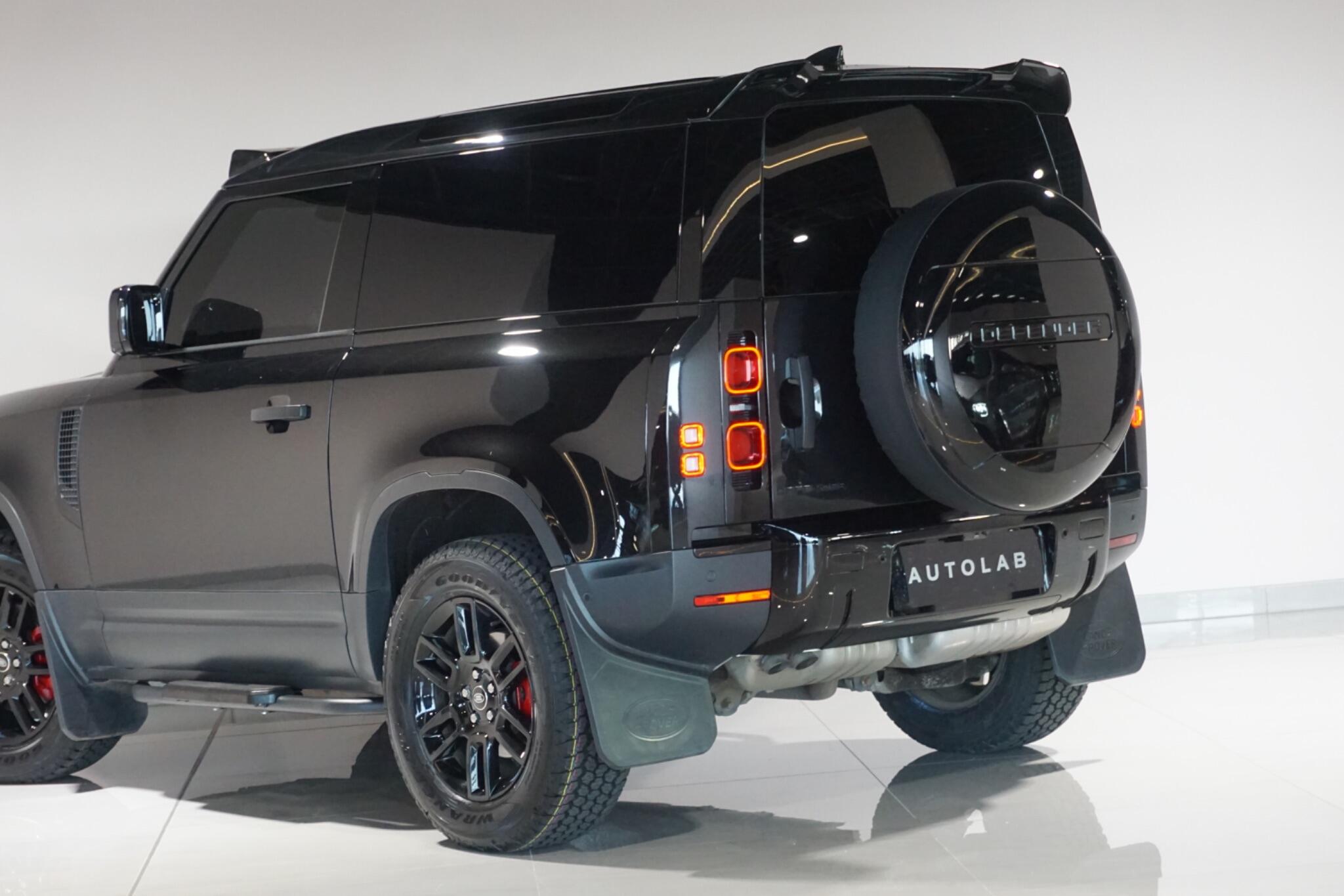 Land Rover Defender 90 3.0 D250 MHEV Hard Top SUV 3dr Diesel Auto 4WD SWB Euro 6 (s/s) (250 ps)